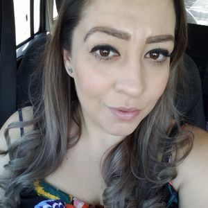 Meet your Posher, Candice